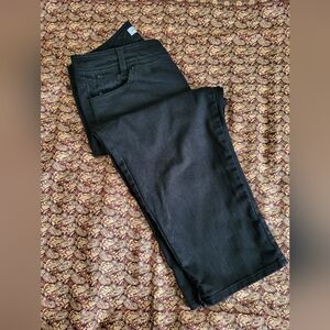 Women's Black Jeans Chico's cropped 1.5